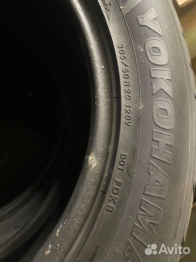 Yokohama Parada Spec-X 305/50 R20