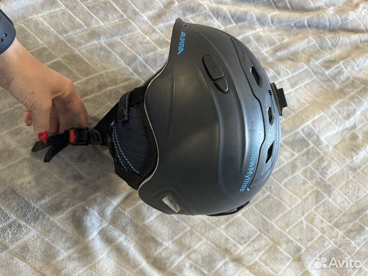 Горнолыжный шлем