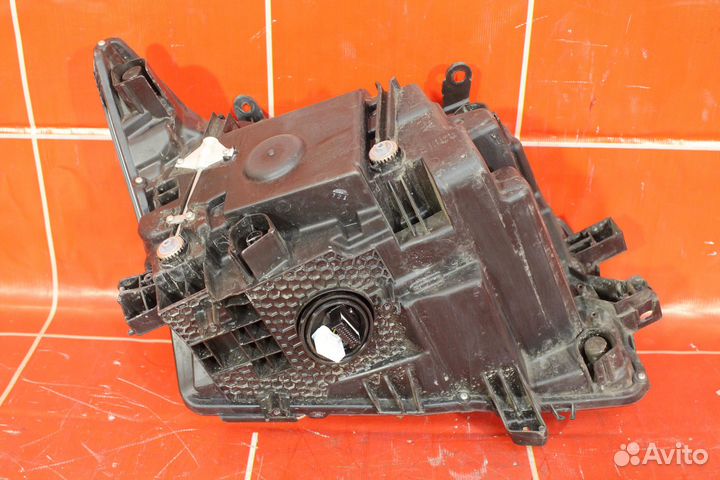 Фара левая Lexus GX460