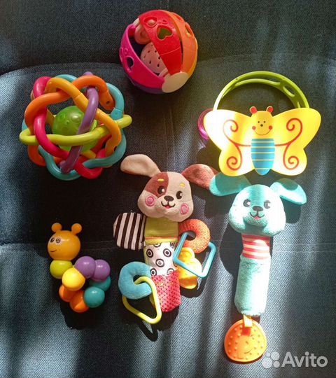 Развивающие игрушки пакетом 30шт