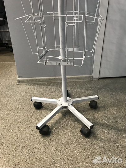 Подставка под буклеты