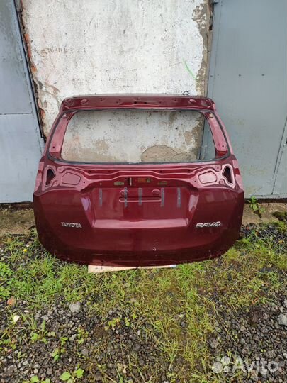 Крышка багажника Toyota rav4 40