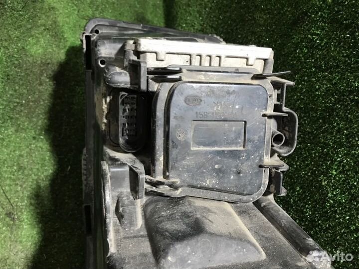 Фара передняя правая Audi A8 D3 BVJ 4.2 FSI 2007