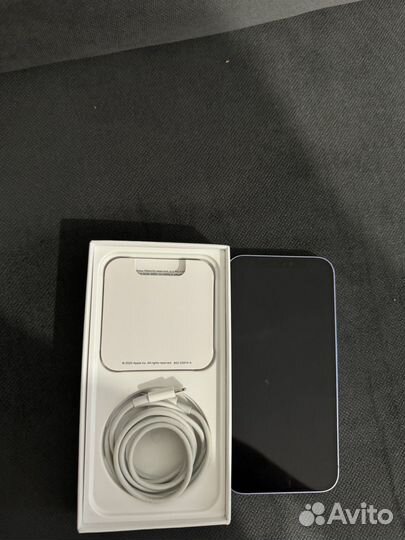 iPhone 12, 64 ГБ
