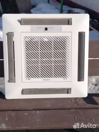 Кассетный кондиционер Tosot мод. 18 на 50 кв.м