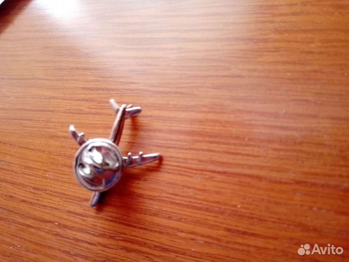 Значёк самолётик