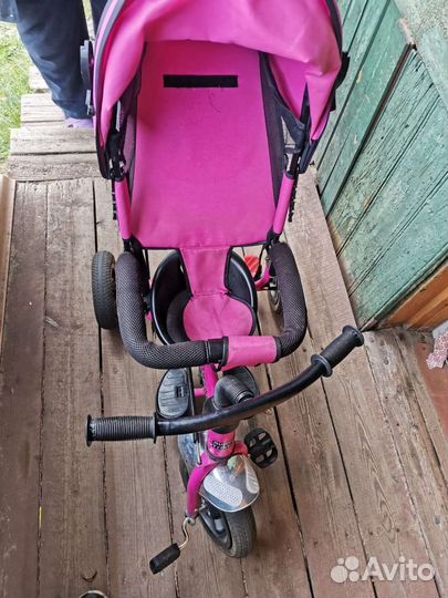 Детский велосипед с ручкой