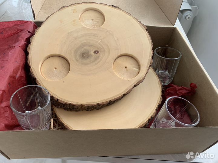 Стопки и подставка из дерева