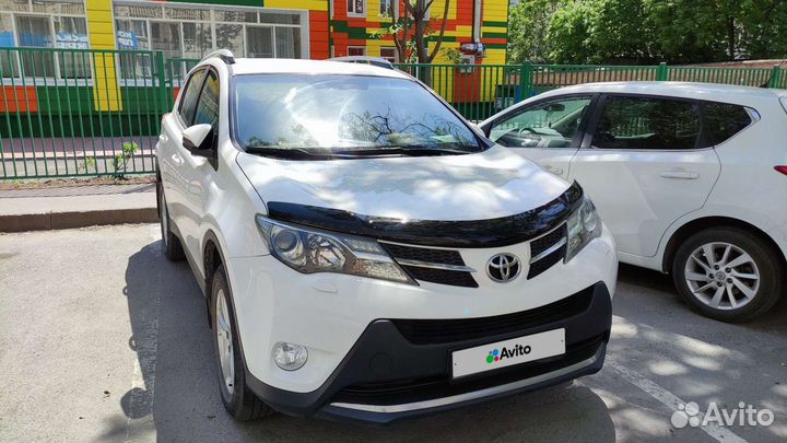 Toyota RAV4 2.2 AT, 2014, 160 000 км