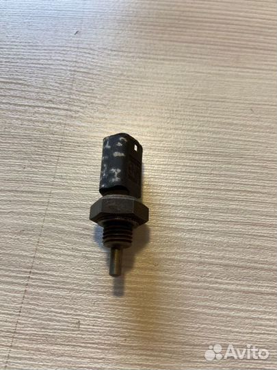 Датчик температуры Renault Duster