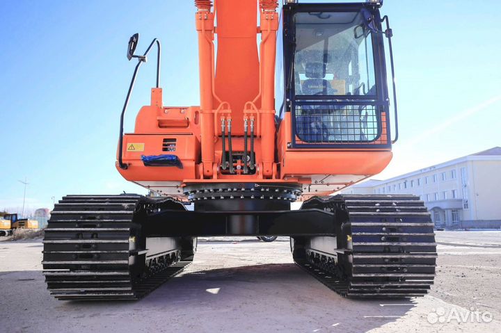 Гусеничный экскаватор Lonking CDM6205, 2023