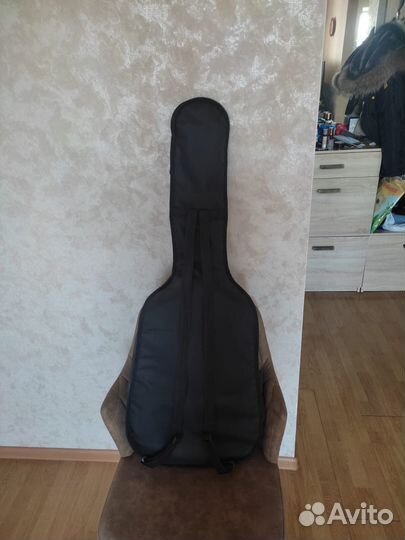 Новая гитара Yamaha C40 (с чехлом)