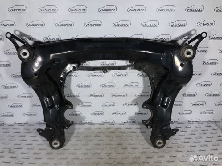 Подрамник передний Audi A6 C5 2.4 ARJ 1998