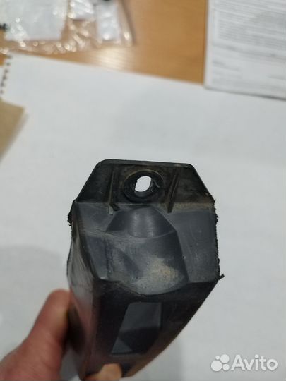 Усилитель заднего бампера Logan