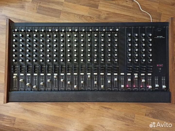 Микшерный пульт SM 1642