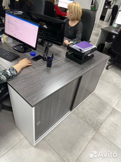 Офисная мебель для сотрудников