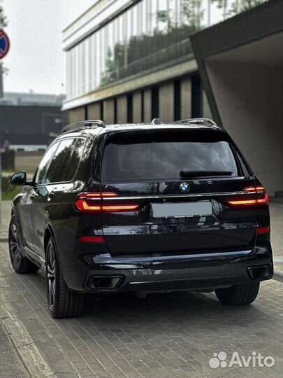 BMW X7 3.0 AT, 2022, 7 000 км