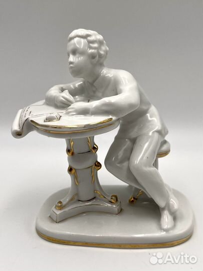 Статуэтка фарфор Юный Пушкин лфз СССР