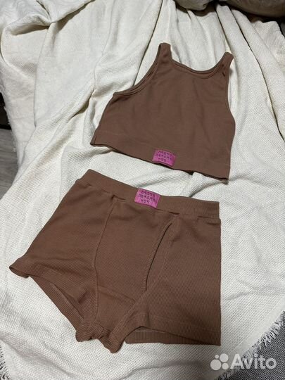 Костюм женский спортивный