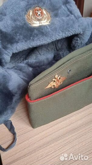 Шапка, пилотка военные