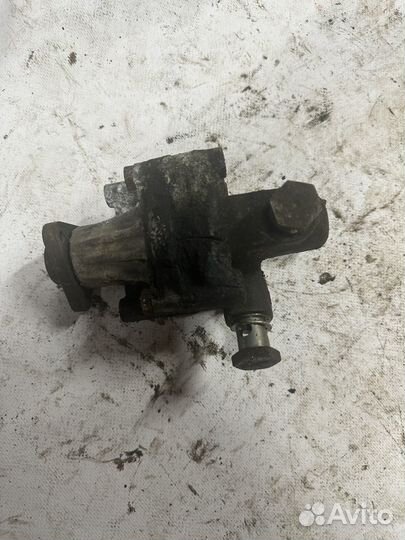 Насос гур Audi A8 D2