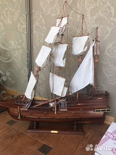Модель корабля