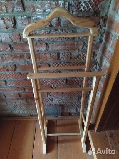 Вешалка для одежды напольная