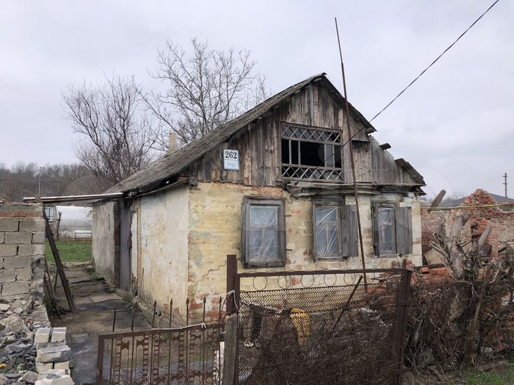 Дом 38 м² на участке 7 сот.