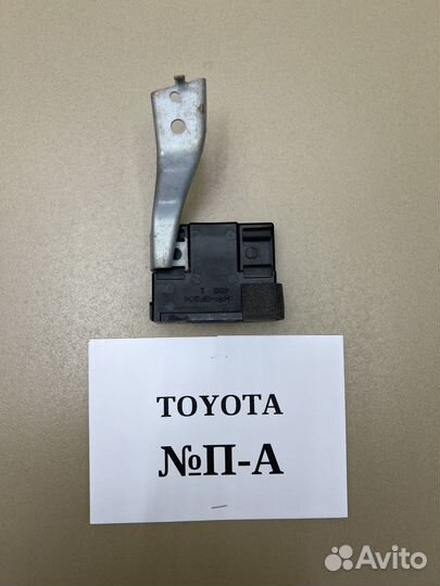 Блок иммобилайзера Toyota RAV4 (40)