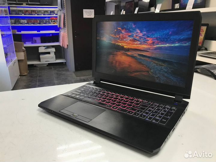 Clevo (Core i7-6700HQ +8GB +SSD240 +отличныйакб)