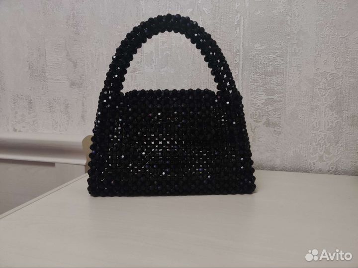 Сумка из акриловых бусин