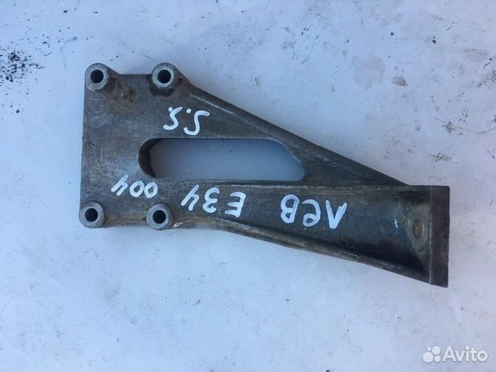 Кронштейн двигателя бмв Е34