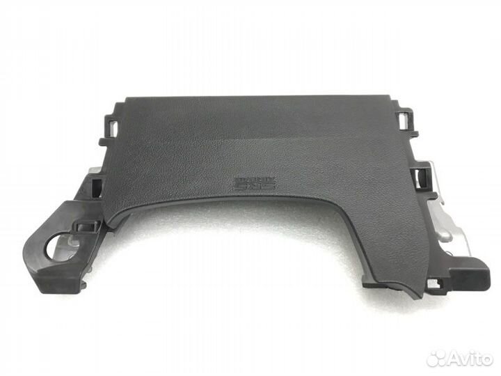 Подушка безопасности в колени Mitsubishi Outlander