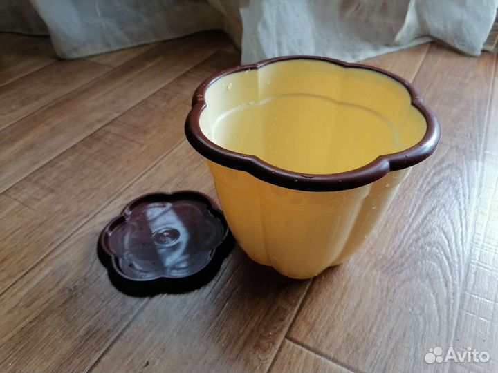 Горшок цветочный