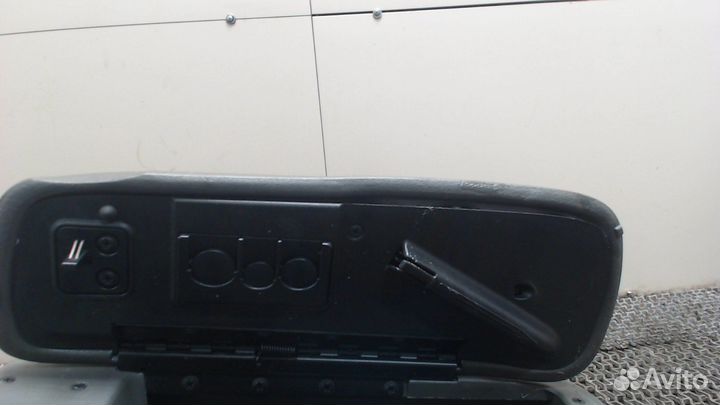 Консоль салона Chrysler Sebring, 1998