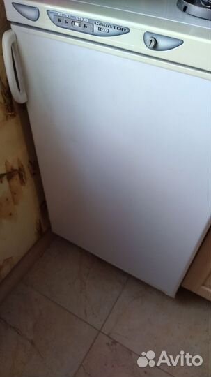 Морозильник Саратов 106