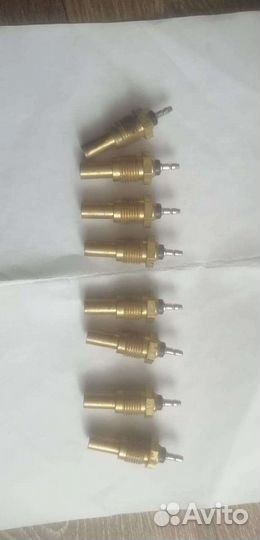 Датчик температуры охлаждающей жидкости Komatsu