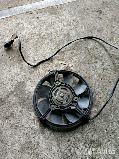 Вентилятор кондиционера Фольксваген Пассат Б5
