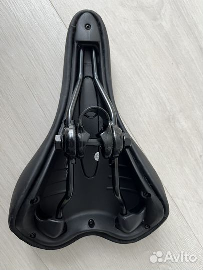 Седло для горного велосипеда