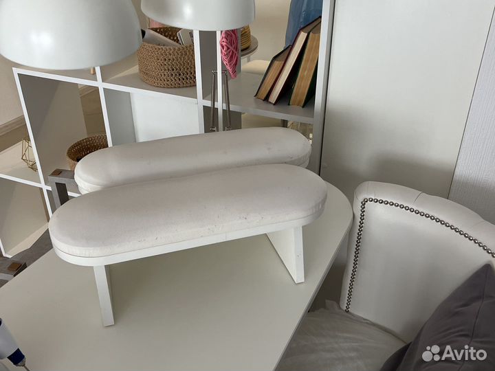 Подставки для рук (для маникюра)