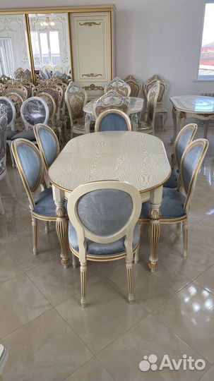 Столы и стулья новые