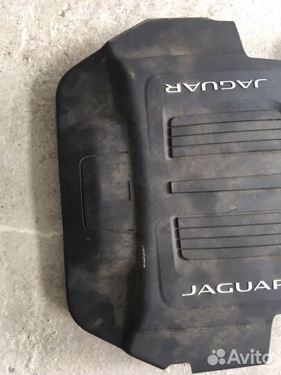 Крышка двигателя Jaguar F Type (1702)