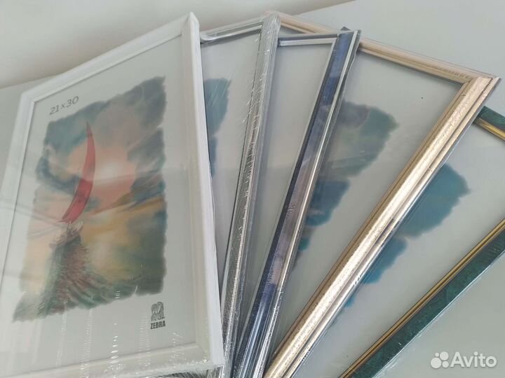 Рамки для фото и картин