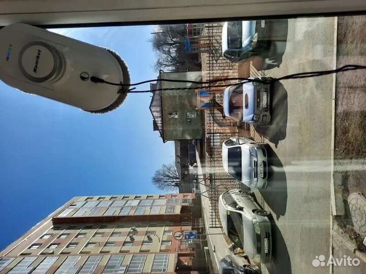 Робот мойщик окон dbot