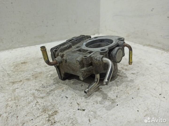 Дроссельная заслонка