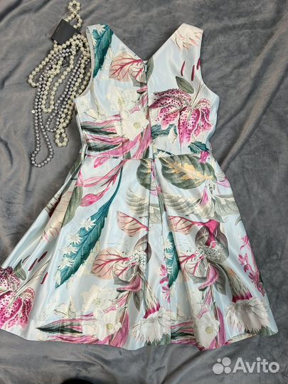 Платье для девочки нарядное