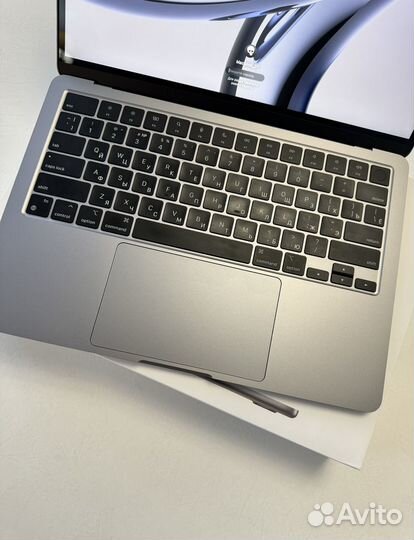MacBook Air 13 M2 256GB Идеал 55 Циклов
