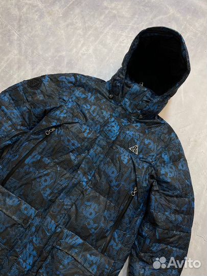 Зимний пуховик Nike acg