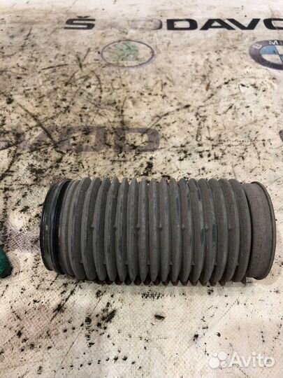 Пыльник амортизатора передний Skoda Octavia A7