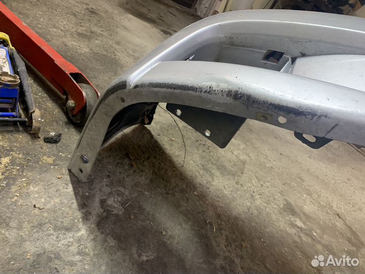 Продам бампер legacy b4